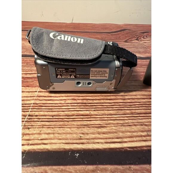 Canon ZR85 MiniDV Camcorder NTSC Camera Bundle – Tested W/ Charger + Battery - Picture 11 of 11